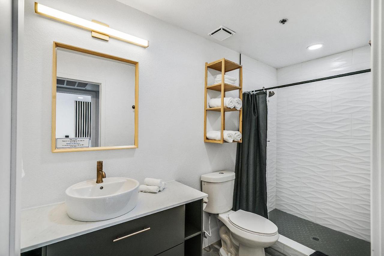 Condo Close To Strip And Raiders Stadium Las Vegas Exteriör bild